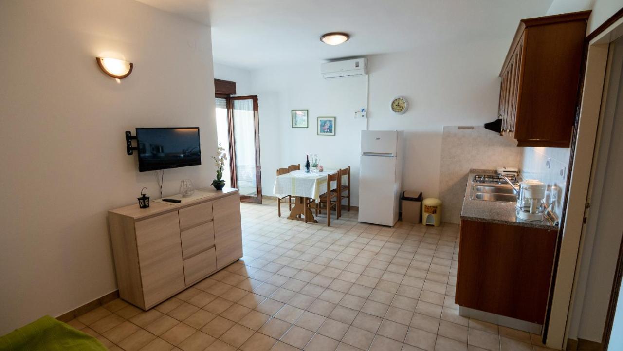 Apartments Dokovic Barbat na Rabu Extérieur photo