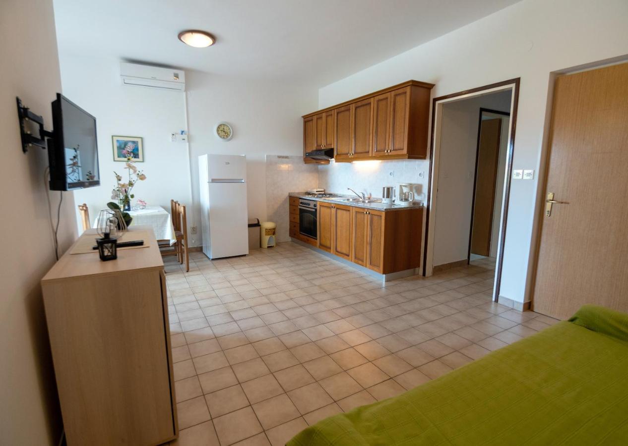 Apartments Dokovic Barbat na Rabu Extérieur photo